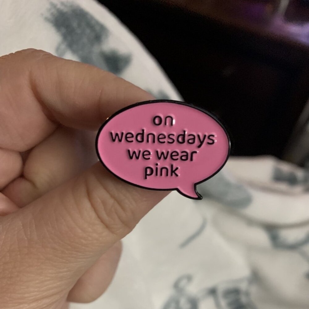 MEAN GIRLS 'ON WEDNESDAYS WE WEAR PINK' ENAMEL PIN LAPEL PIN BROOCH NWT - Picture 5 of 9